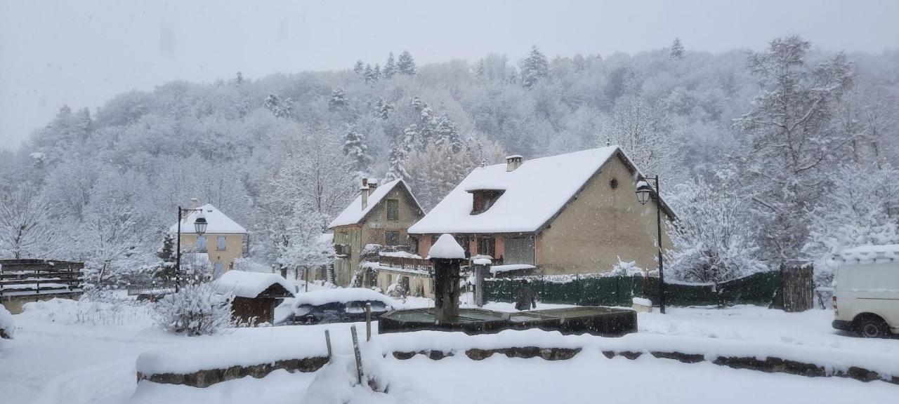 Le Gite Des Vagabonds Chichilianne Exterior foto